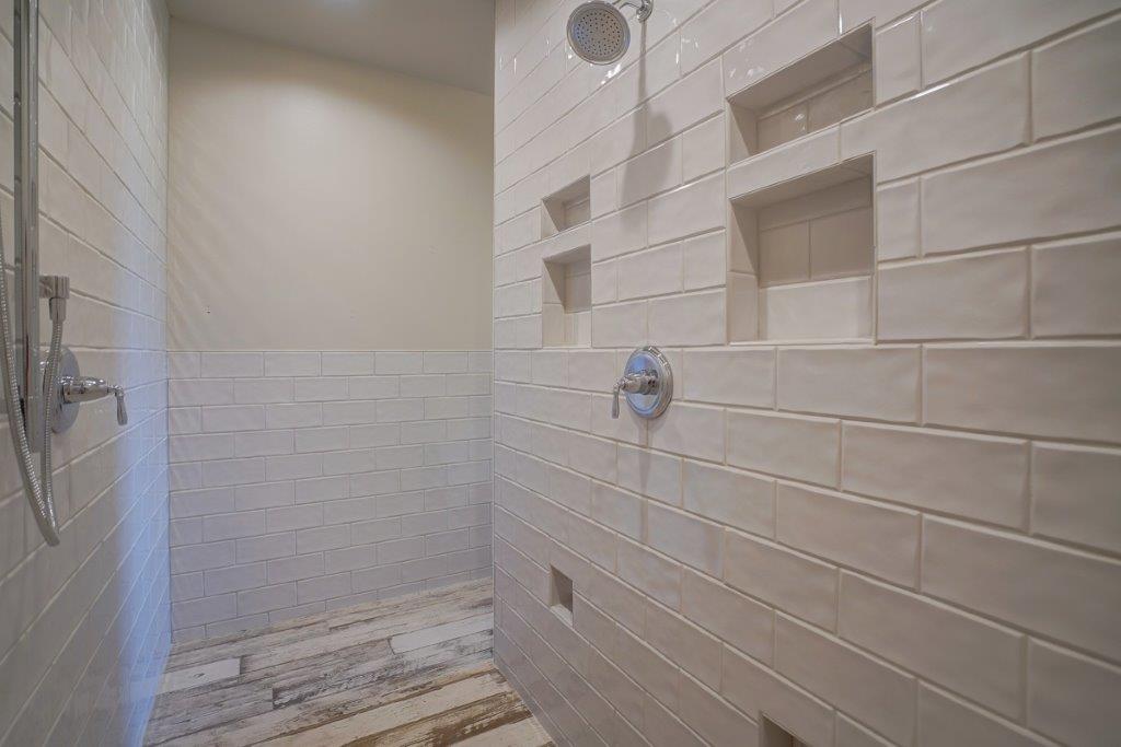 Bathroom Tile Ideas For Madison Wi, Tiled Tub Surround Ideas